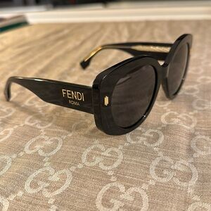 022 FENDI $380